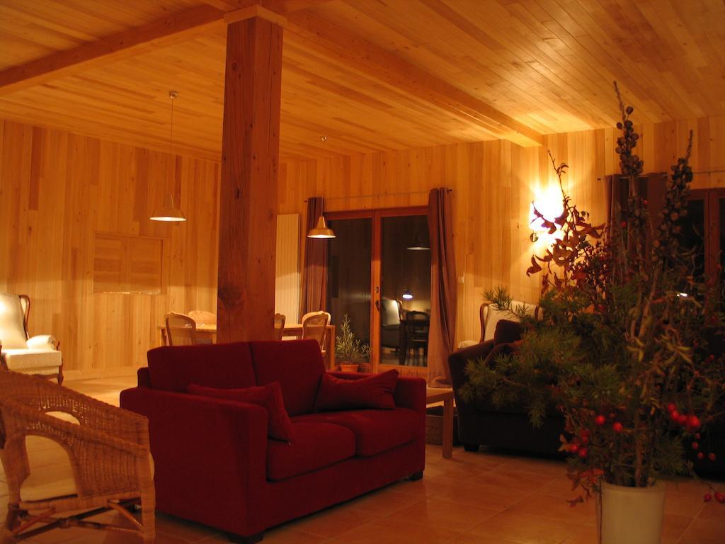 Maison Rouge Plan d'Aups Exterior photo